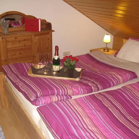 Urlauberdorf 23a 公寓 *